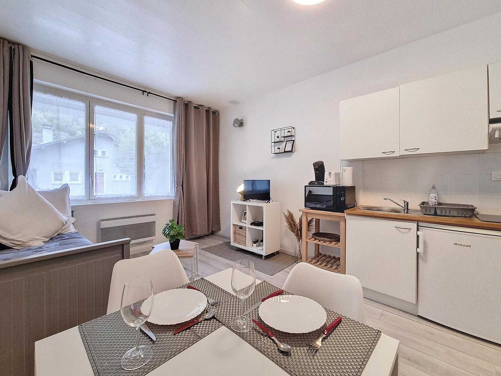 Budget Studio Proche Lac Sévrier Екстериор снимка