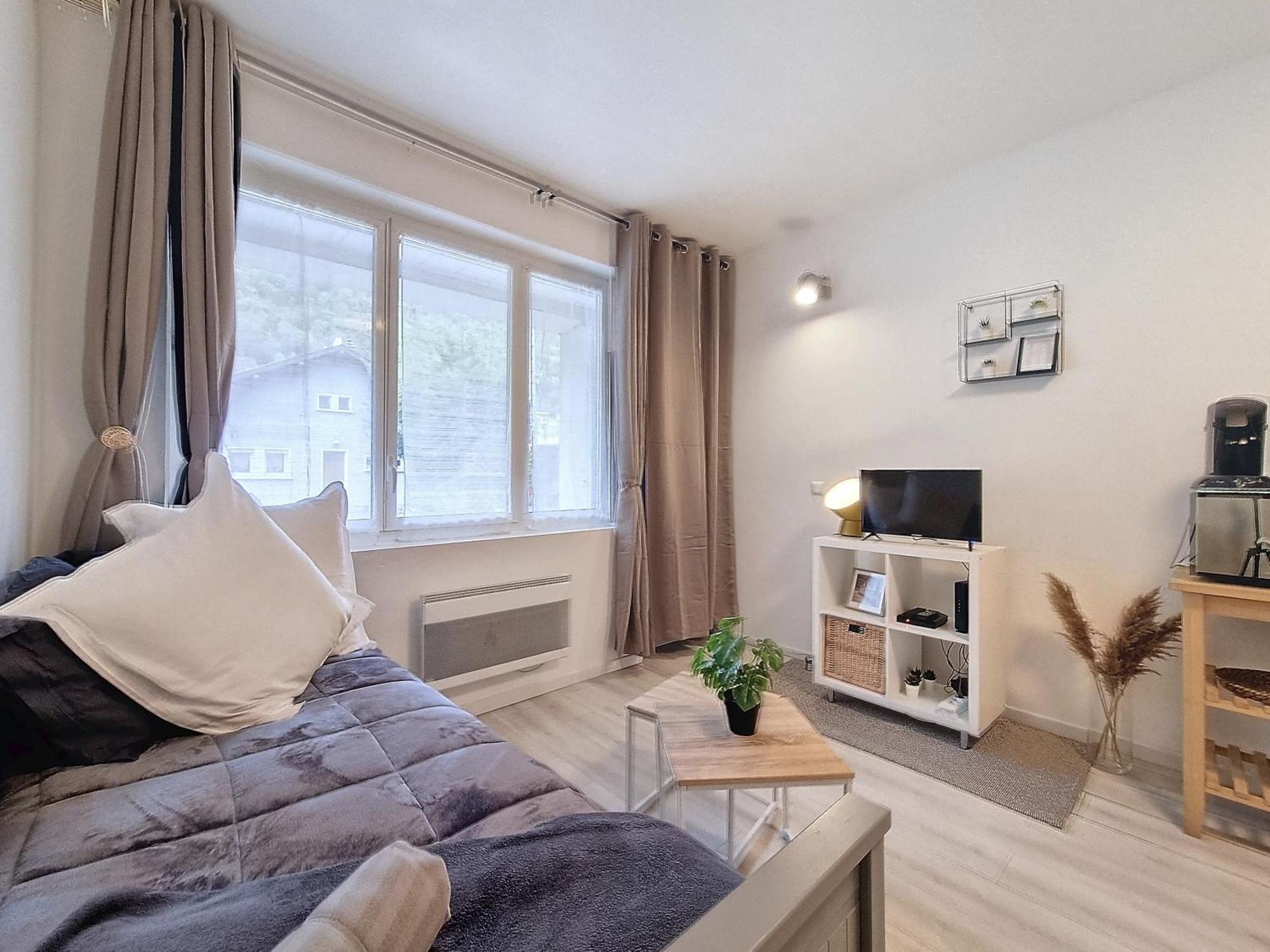Budget Studio Proche Lac Sévrier Екстериор снимка